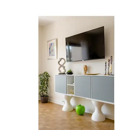 2bed 2bath Sea View Promenade Bright & Spacious! Bravostaysriviera