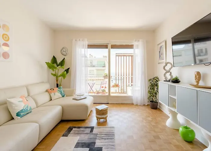 Διαμέρισμα 2bed 2bath Sea View Promenade Bright & Spacious! Bravostaysriveria