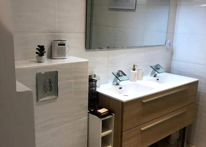 2bed 2bath Sea View Promenade Bright & Spacious! Bravostaysriveria