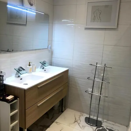 2Bed 2Bath Sea View Promenade Bright & Spacious! Bravostaysriveria * Nice