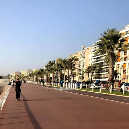 2bed 2bath Sea View Promenade Bright & Spacious! Bravostaysriviera *